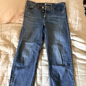 Levi’s Wedgie Straight Cropped